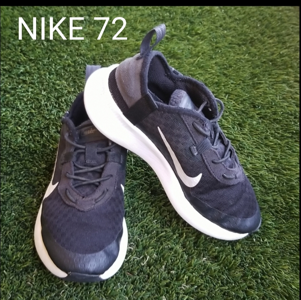 NIKE 72 (12C)